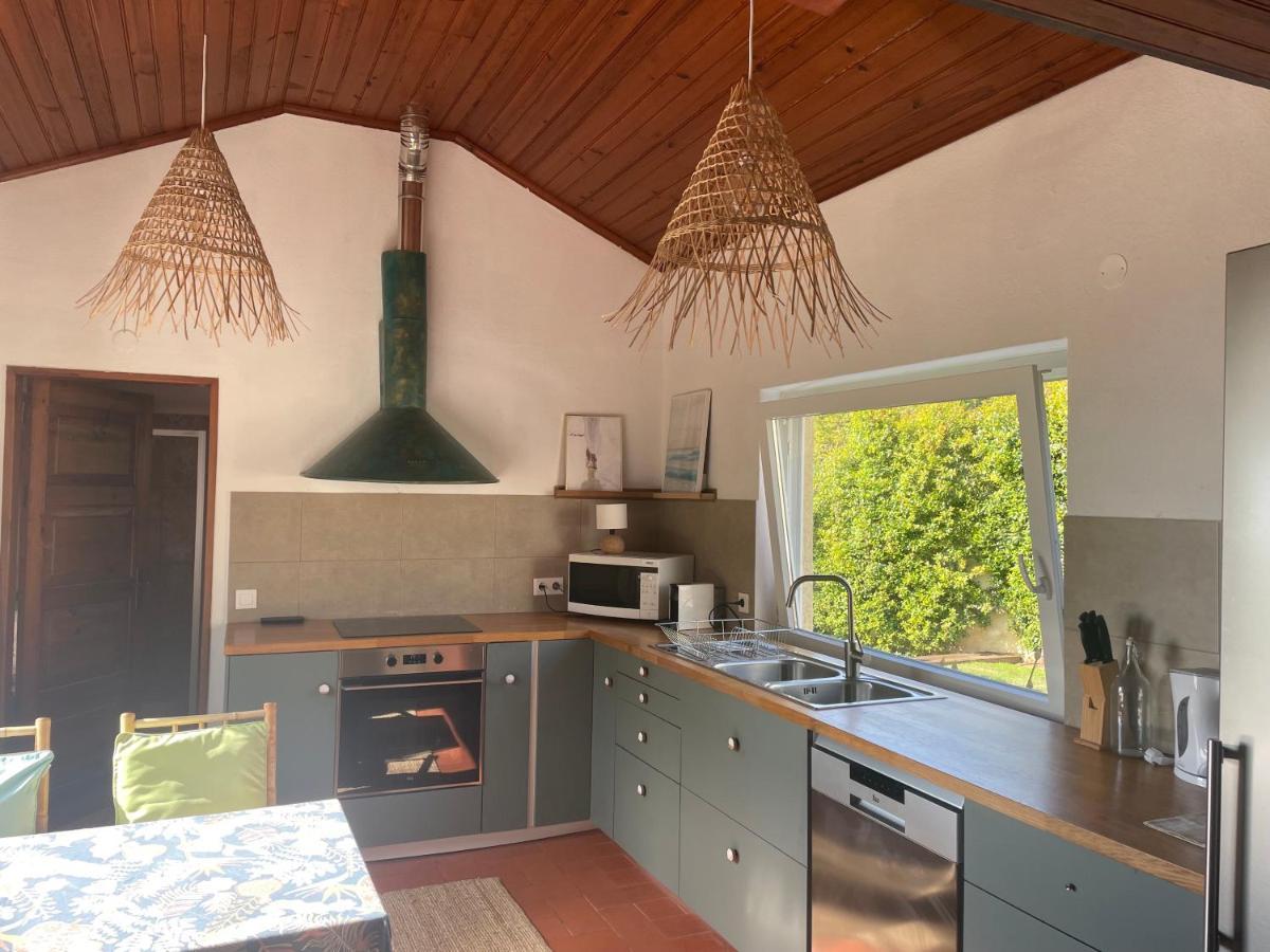 Вилла A House In The Woods Синтра Экстерьер фото