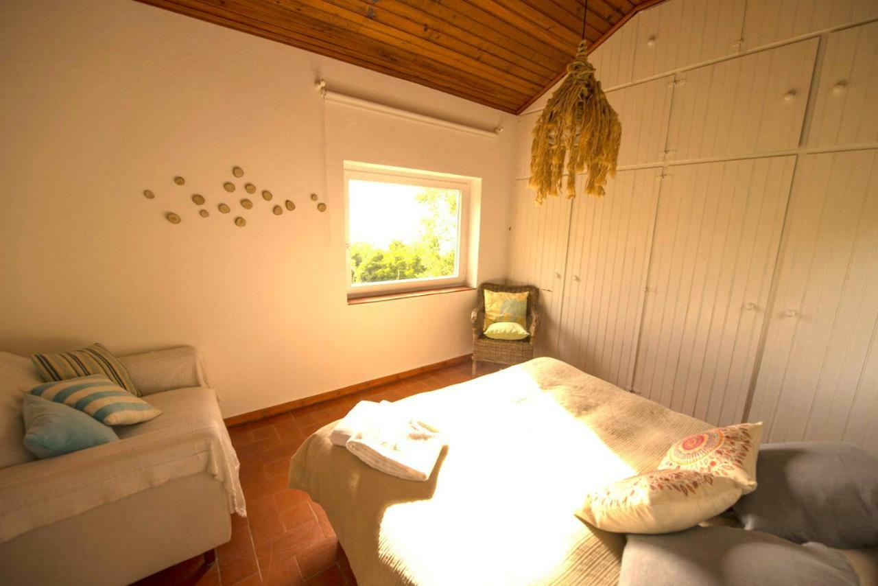 Вилла A House In The Woods Синтра Экстерьер фото